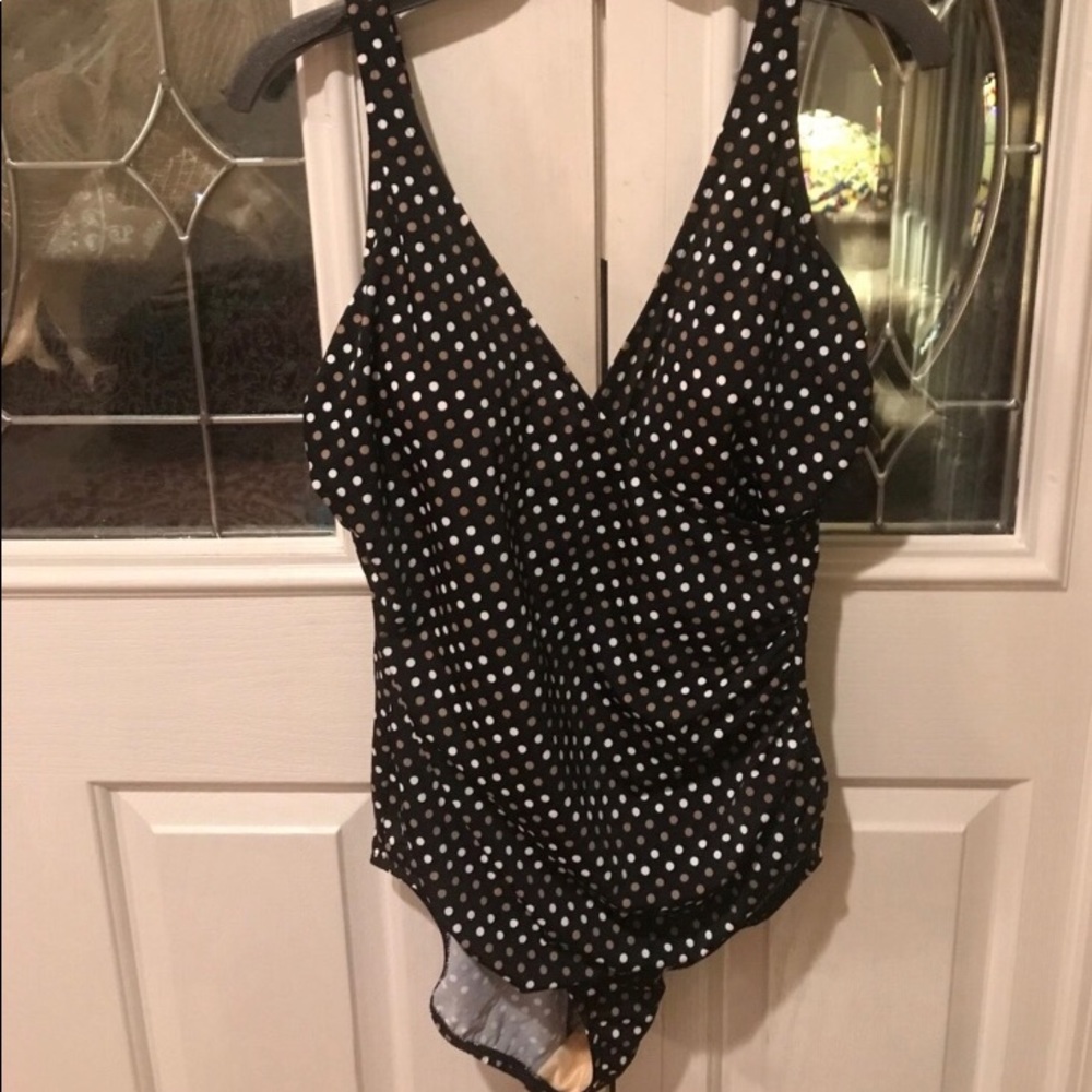 NWOT Kirkland’s Signature by Miraclesuit size 18